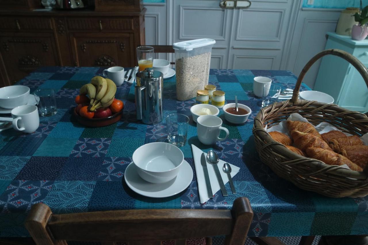 לינה וארוחת בוקר Landelles-et-Coupigny Le Vieux Notaire מראה חיצוני תמונה